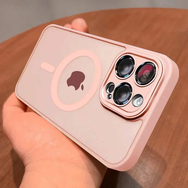 Capa Magnética Fosca Translúcida para iPhone – Compatível com MagSafe