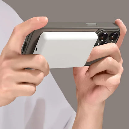 Capa Magnética Fosca Translúcida para iPhone – Compatível com MagSafe